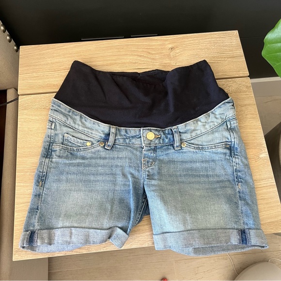 H&M Mama Maternity Denim Jean Shorts - Picture 9 of 9